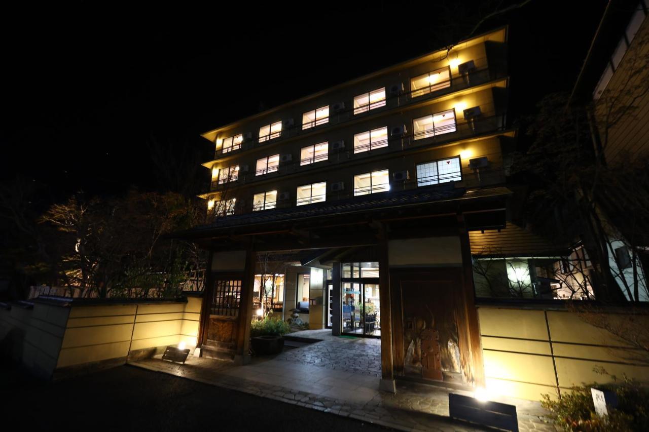 涩酒店 山之內 外观 照片