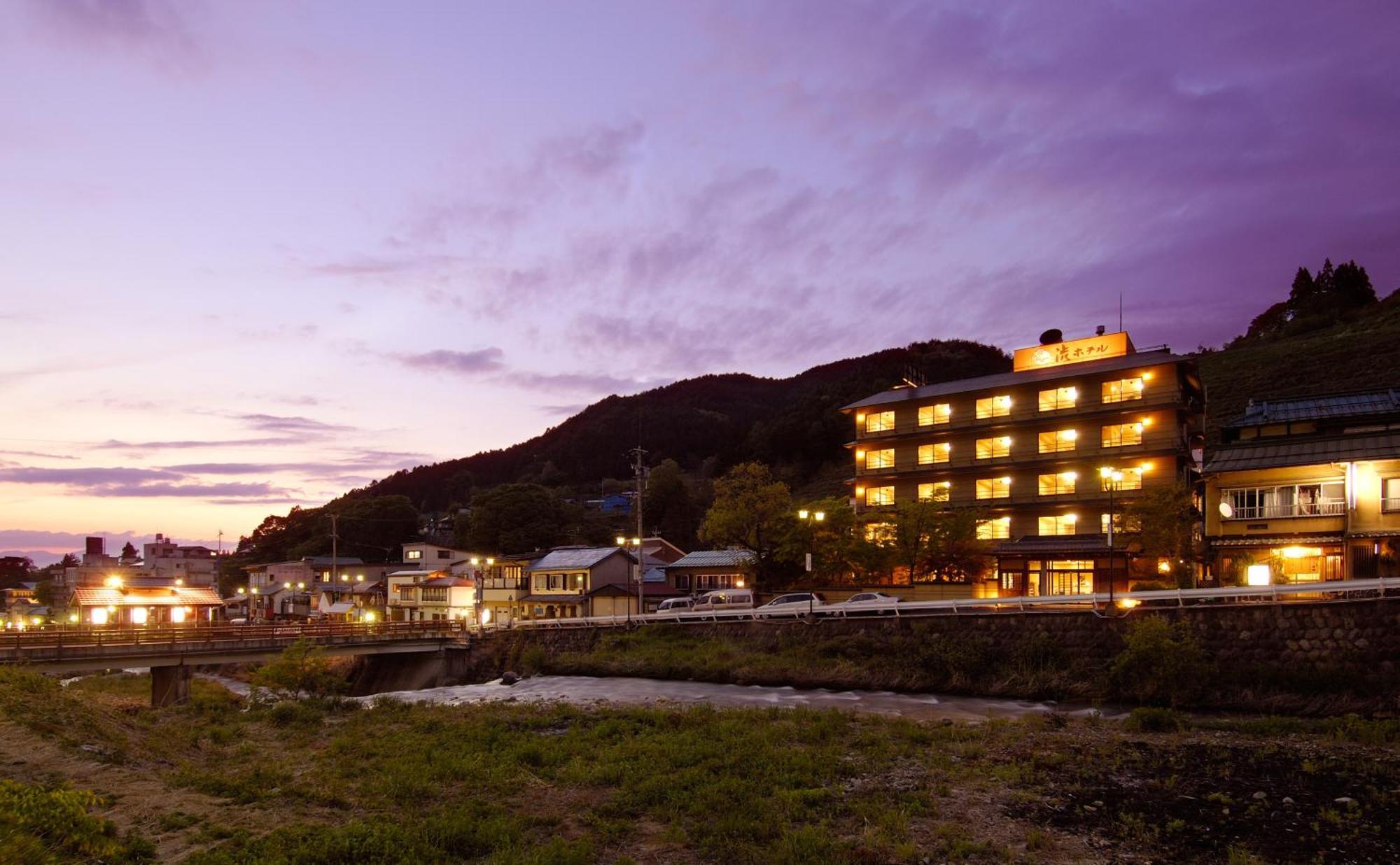 涩酒店 山之內 外观 照片